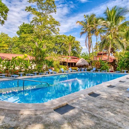 Atlantida Lodge Cahuita Exteriör bild