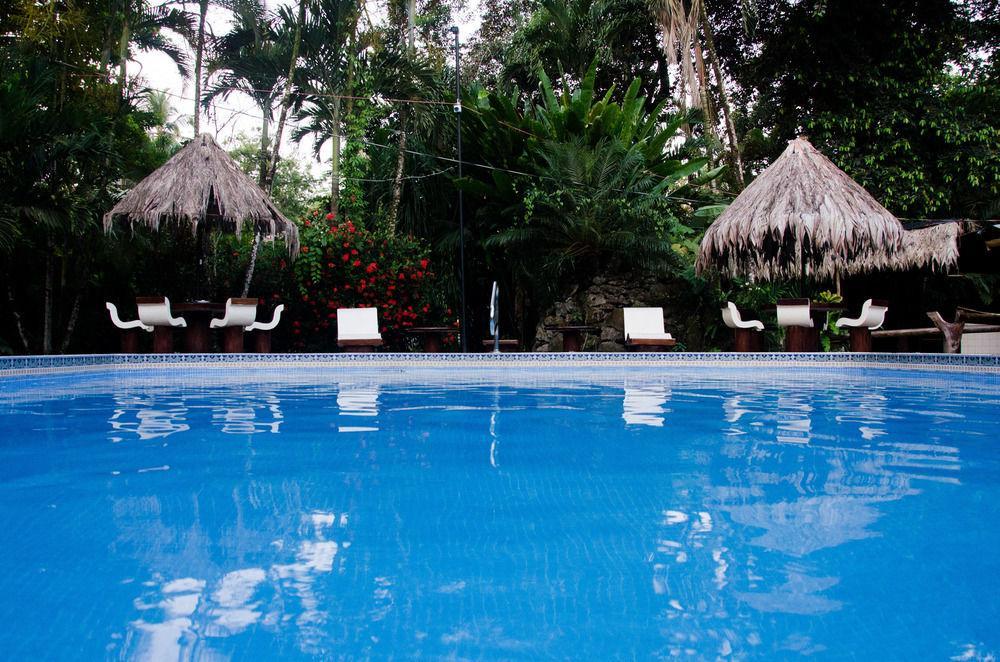 Atlantida Lodge Cahuita Exteriör bild